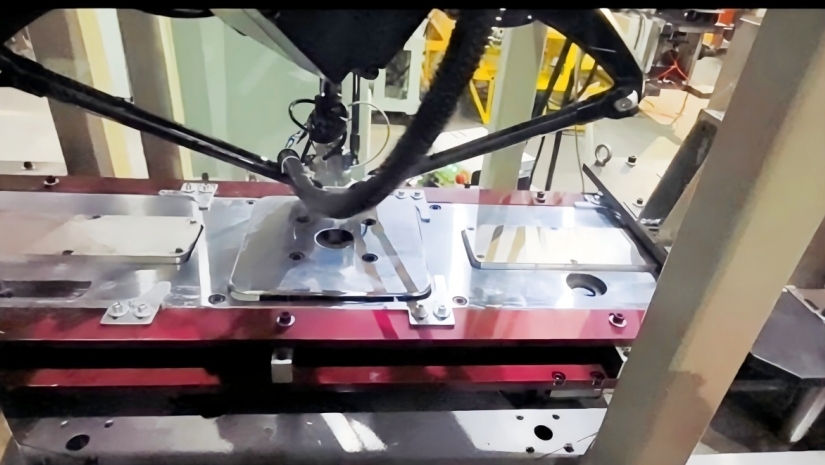 smarter-gluing-for-metal-caps-discover-bat-360-s1_01.jpg